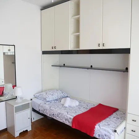 Feriehus Giulietta-casa Con Giardino E Parcheggio