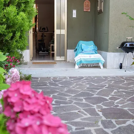 Semesterbostad Giulietta-casa Con Giardino E Parcheggio Grado