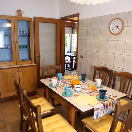 Holiday home Giulietta-casa Con Giardino E Parcheggio Grado