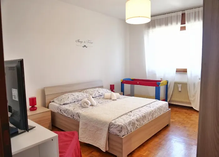 Giulietta-casa Con Giardino E Parcheggio Grado